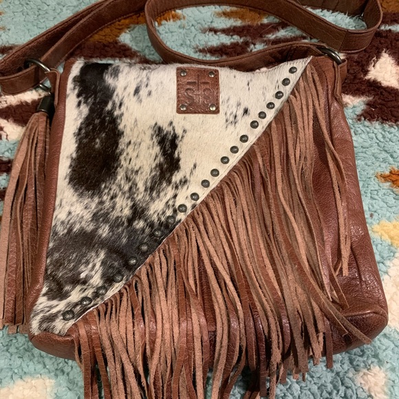 STS Ranchwear Cowhide Crossbody - Picture 2 of 11